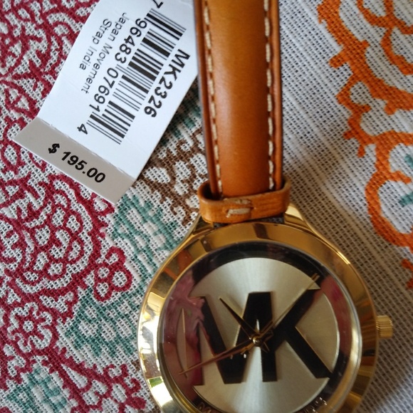 NWT Michael Kors Runway Slim Watches - Picture 6 of 7